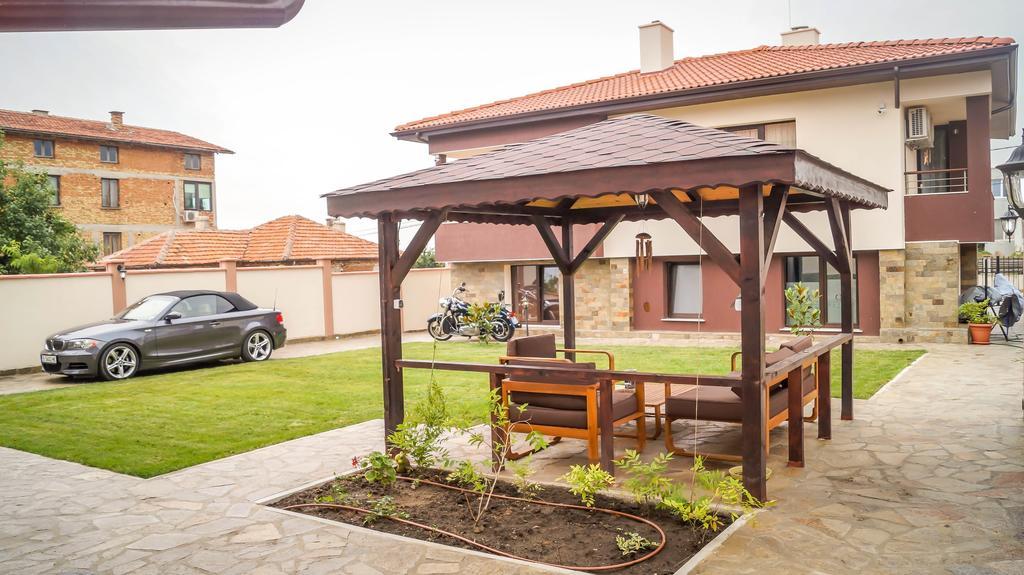 Guest House Meridi Preseltsi Exterior foto