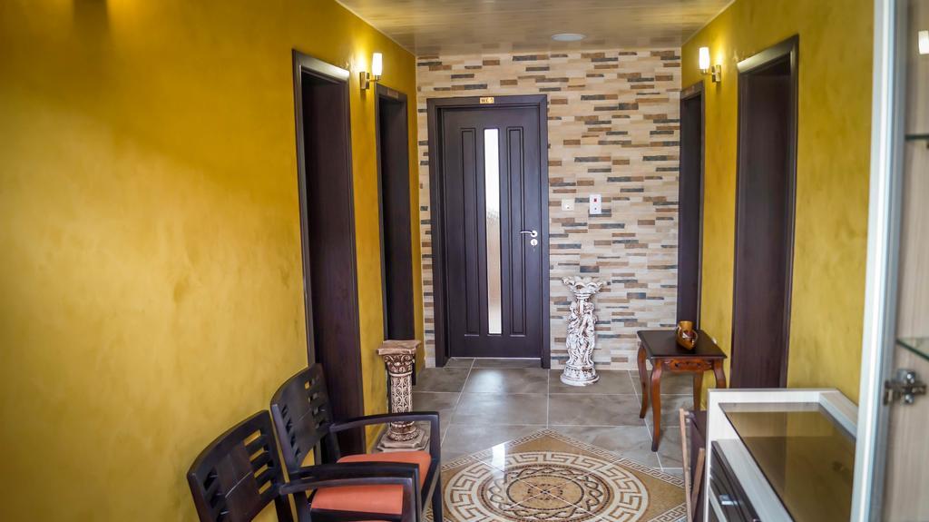 Guest House Meridi Preseltsi Exterior foto